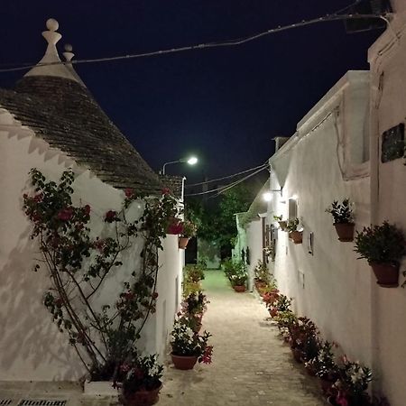 Villa Trullo "Vicolo Fiorito" à Alberobello Extérieur photo